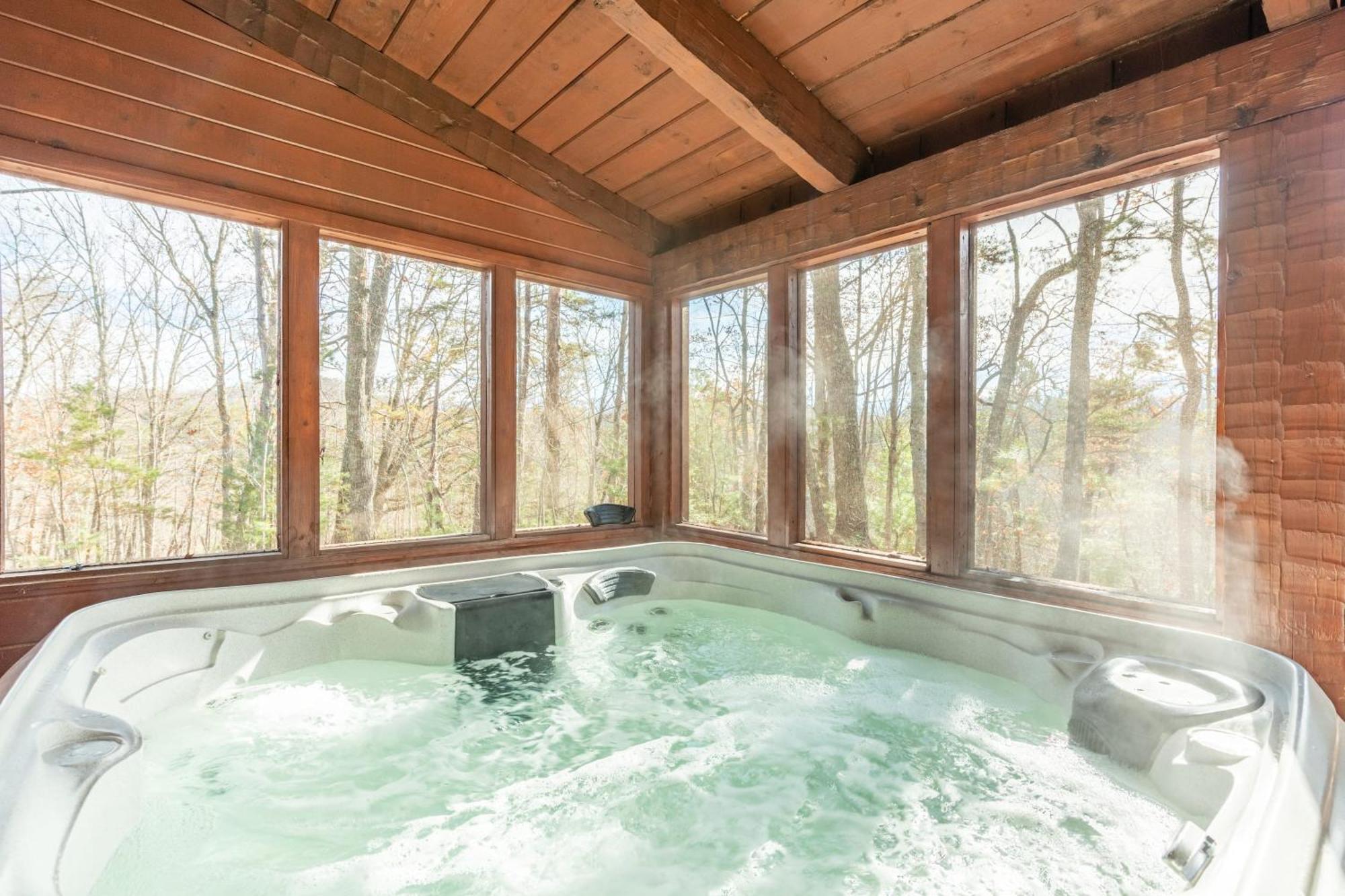 Dudley II By Avantstay Comfortable Cabin W Hot Tub Views Pigeon Forge Esterno foto