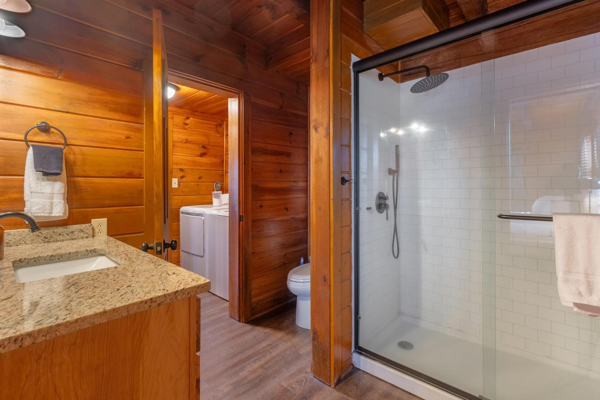 Dudley II By Avantstay Comfortable Cabin W Hot Tub Views Pigeon Forge Esterno foto
